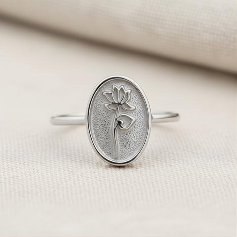 14K Gold Birthflower Oval Ring - M.0618