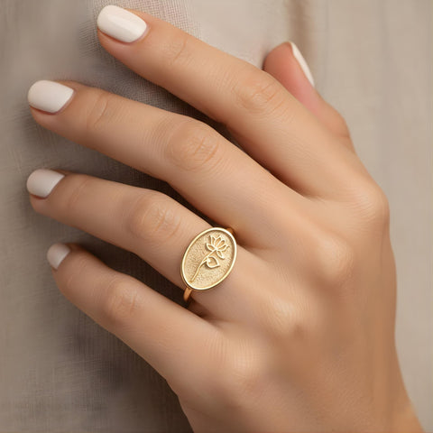 14K Gold Birthflower Oval Ring - M.0618