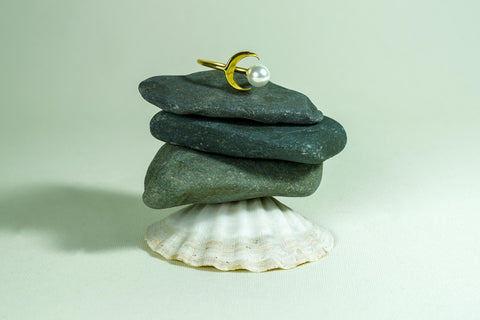 Crescent Moon Pearl Ring | Dainty Gold Celestial Jewelry for Women | Minimalist Moon Ring | Astrology Crescent Gift for Her M.173