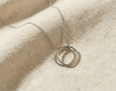 14K Gold Two Circle Necklace - 12-24 in M.0558