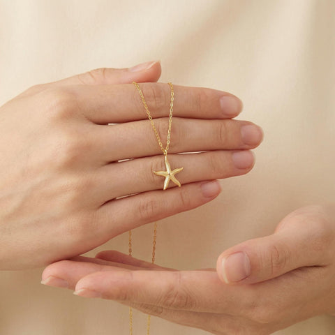 14K Gold Starfish Necklace - 12-24 in M.0511