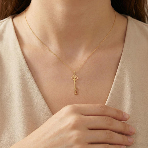 14K Gold Key Name Necklace - 12-24 in M.0598