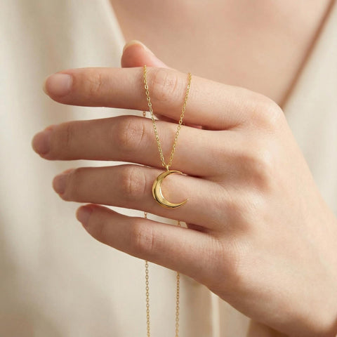 14K Gold Moon Necklace - 12-24 in M.0191